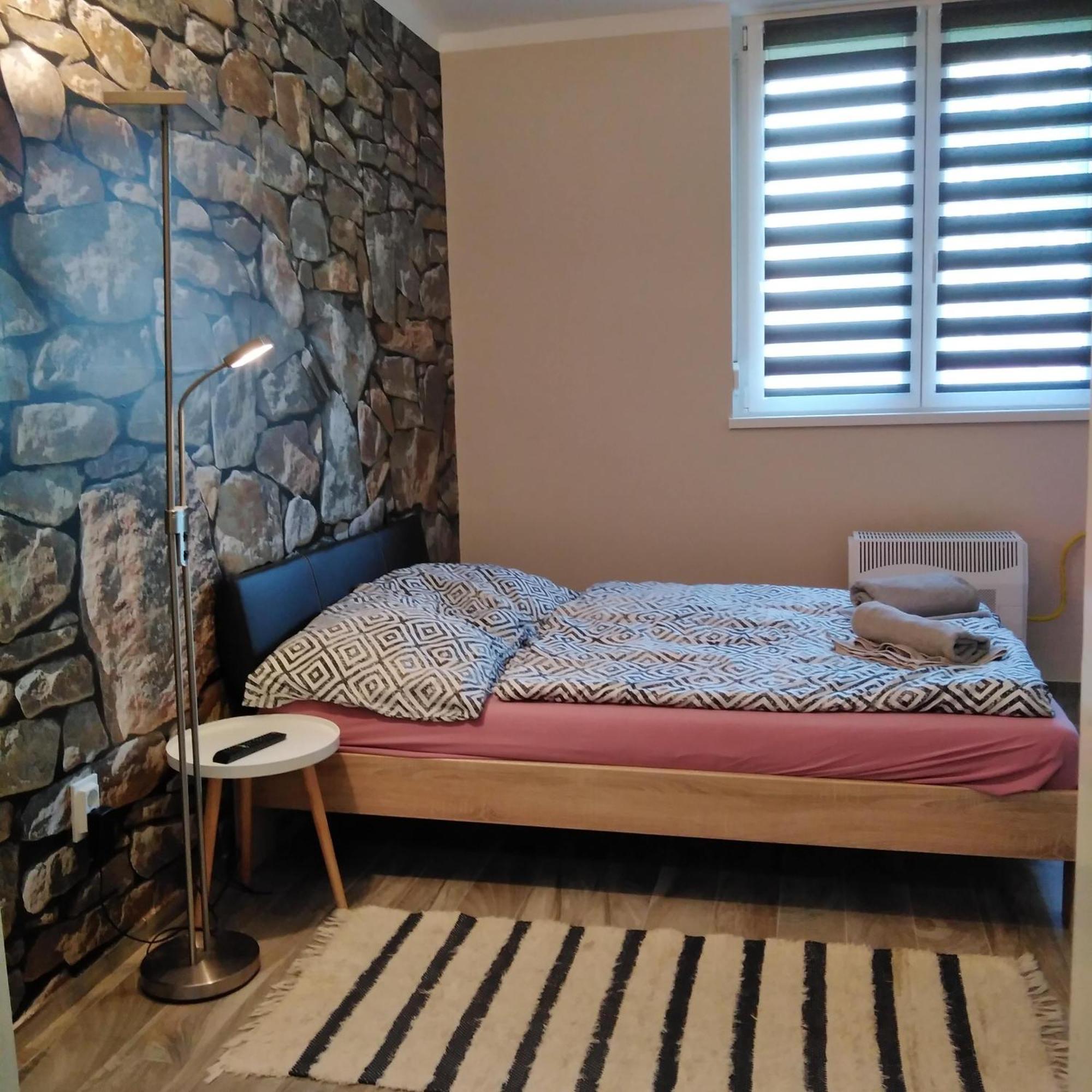 Desi Apartman Kaposvár Exterior photo